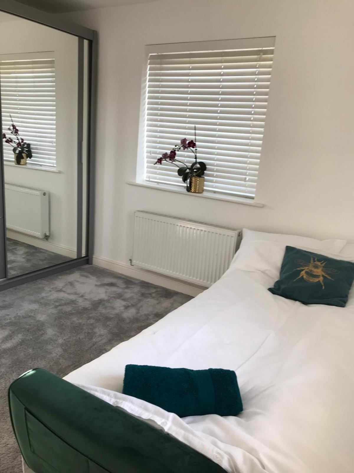 Broxbourne Apartment